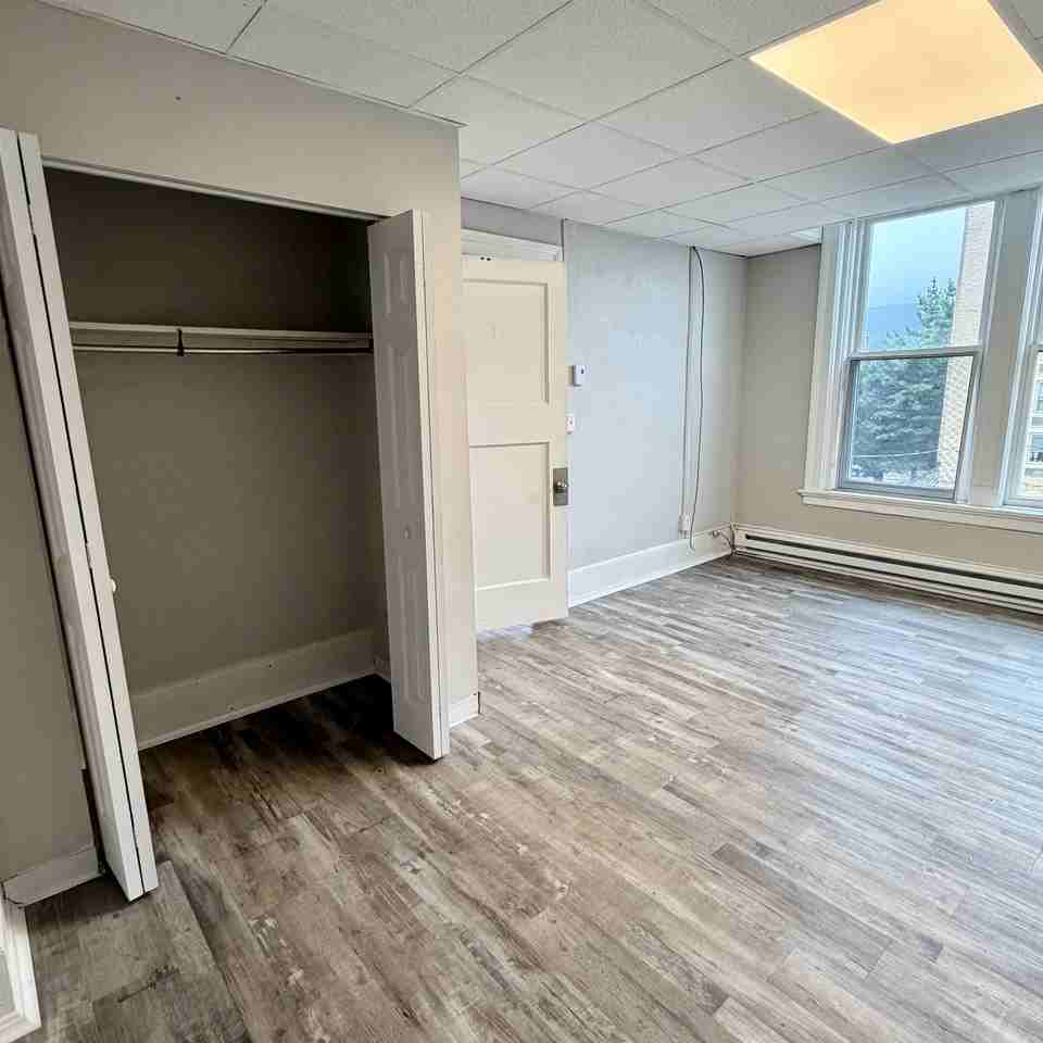 102 Delaware Avenue - Photo 6 of 18