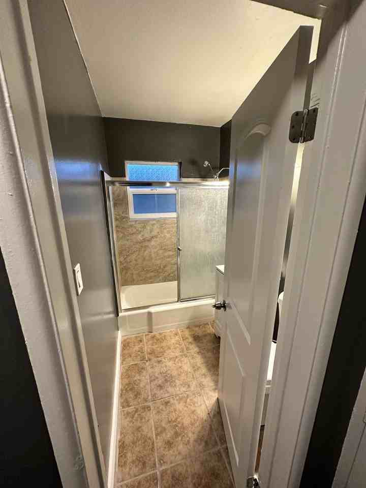 9632 Western Avenue - Photo 7 of 23