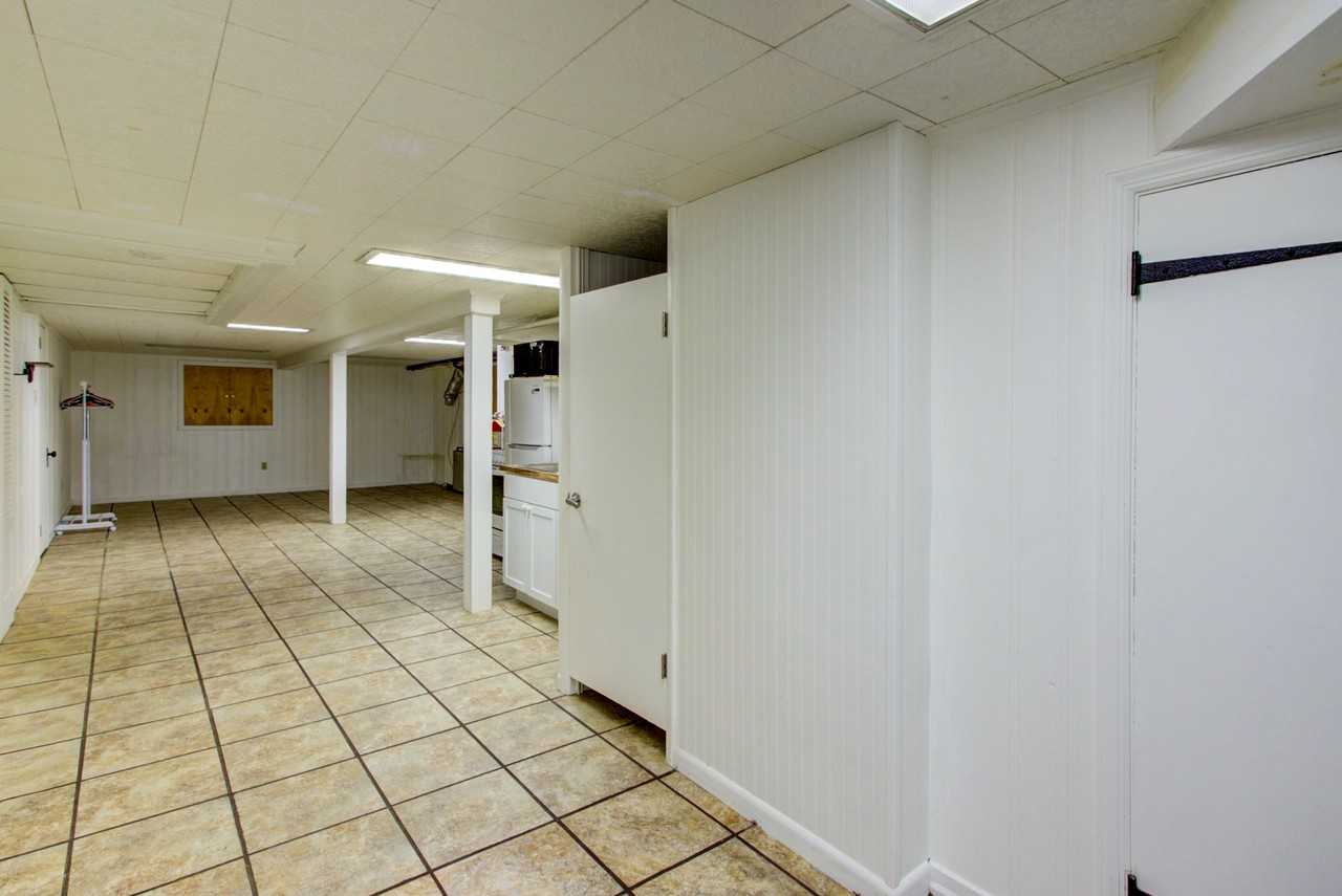 902 Columbia Avenue - Photo 4 of 11