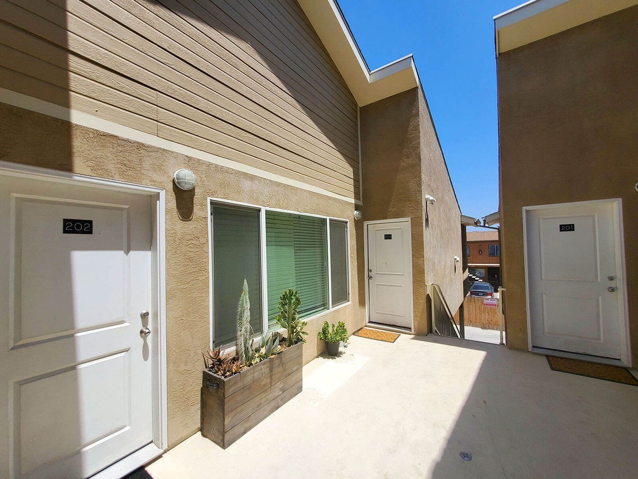 Laurel St Apartments - Photo 6 of 10