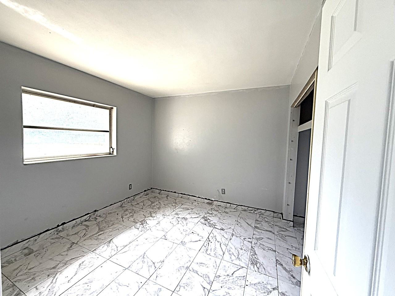 107 Hill Cir #1 - Photo 6 of 12