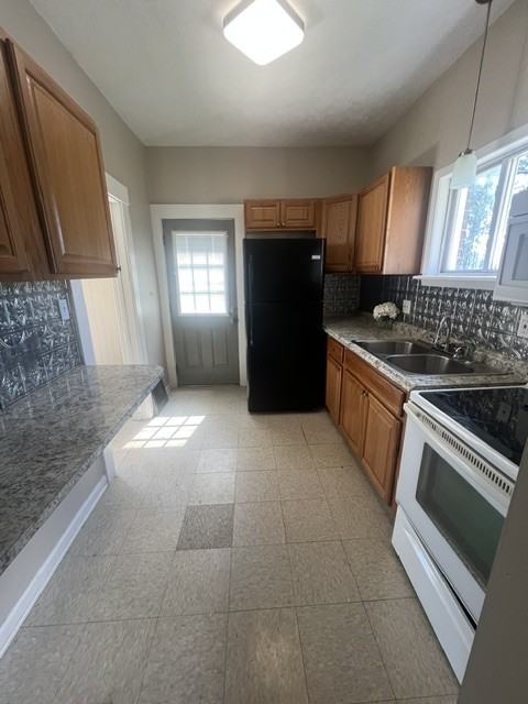 117 Maryland Ave Sw #1 - Photo 2 of 8