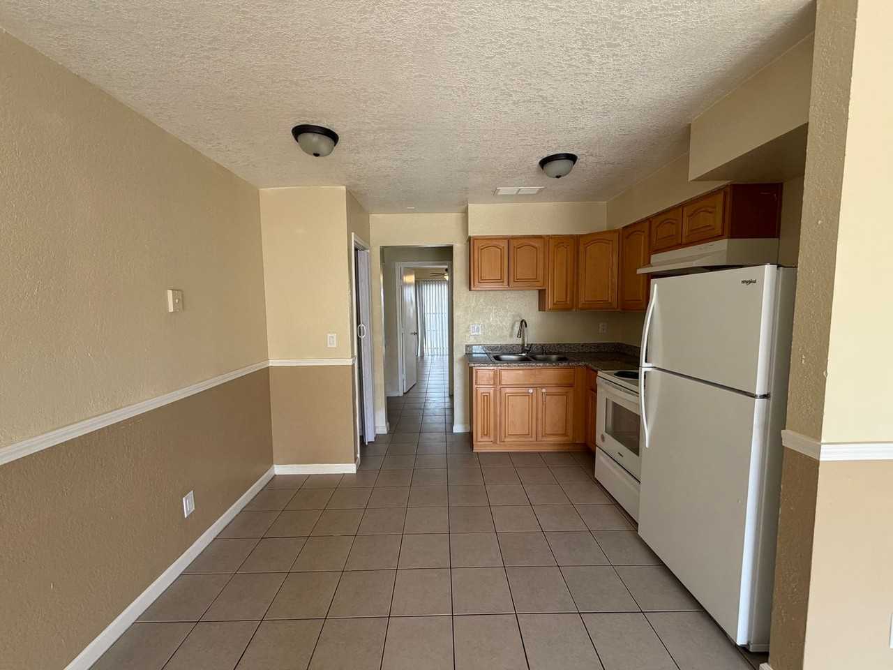 6767 California St #8 - Photo 5 of 10