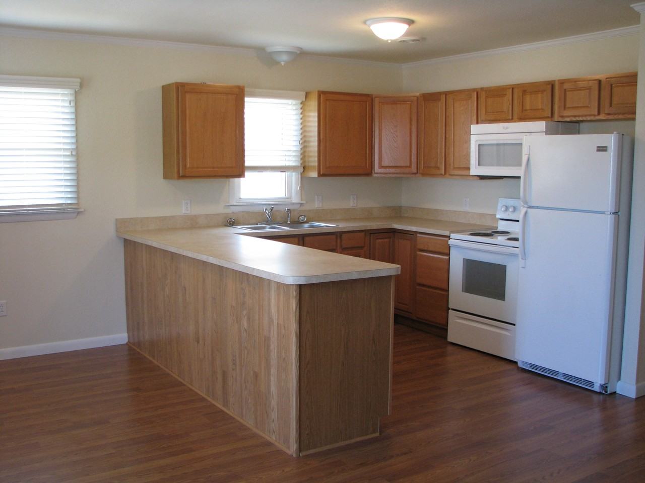 2020 Yorktown Street - Photo 3 of 10
