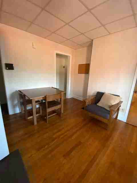 522 West Third Street, 2E - Photo 5 of 16