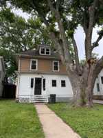 featured image of 108 6th Ave #1