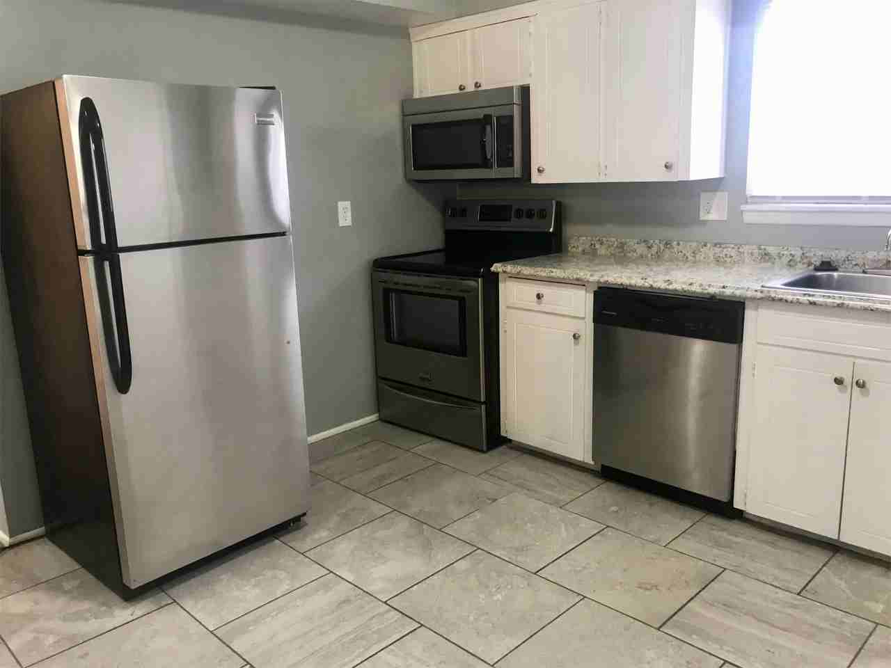 4310 Northwest 57th Terrace - Photo 2 of 10