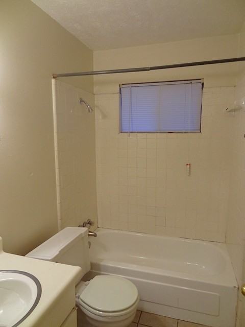 1231 North LBJ Drive - Photo 6 of 44