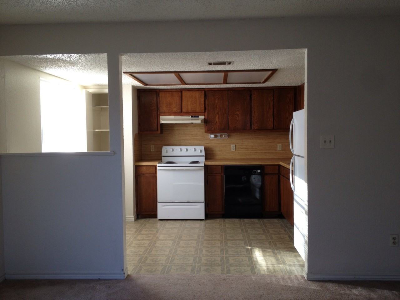 232 Craddock Ave - Photo 4 of 13