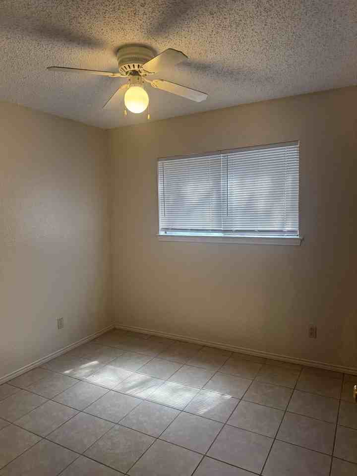 405 Whitetail Drive A - Photo 7 of 14