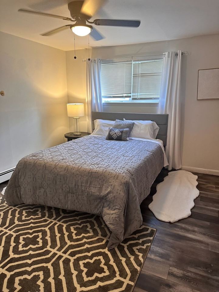 147 State Street - Photo 5 of 9