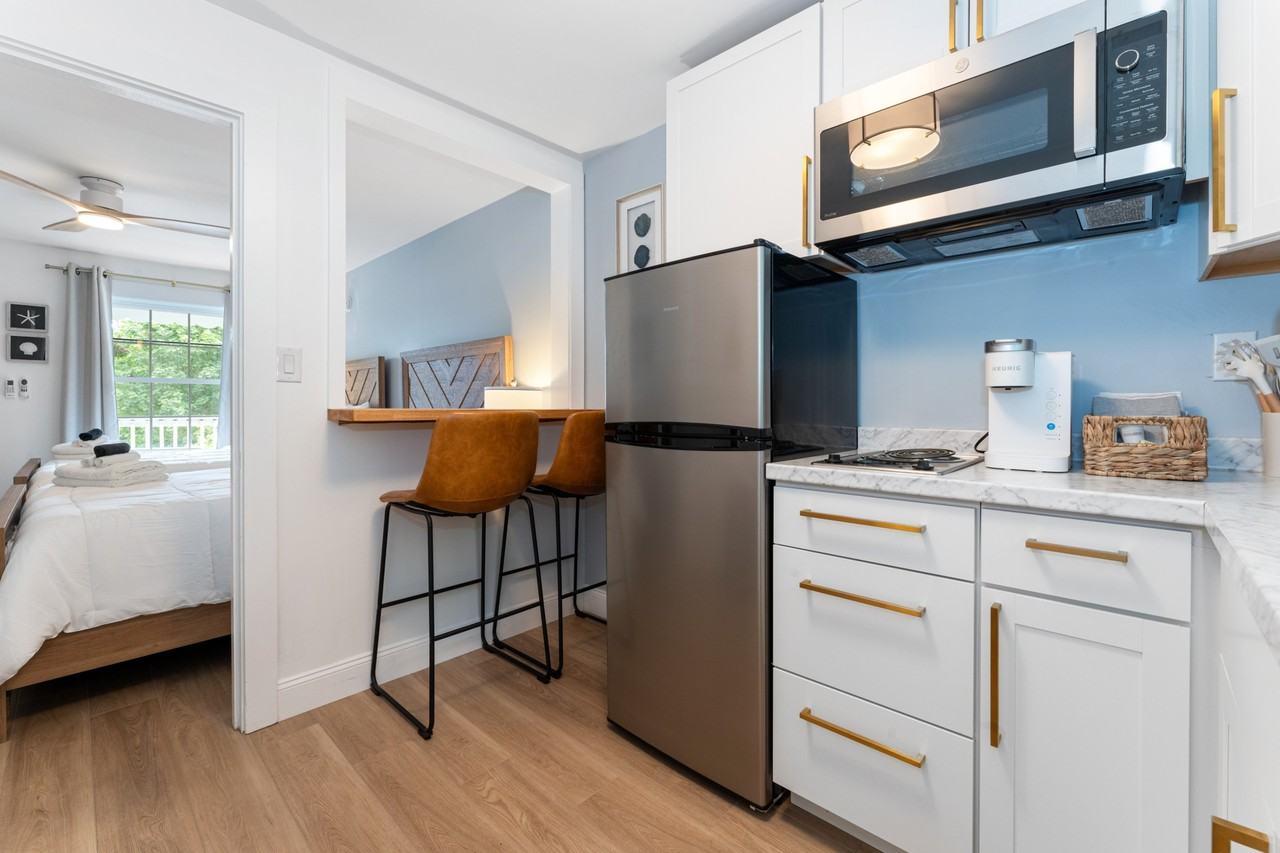 6 Sunset Drive - Photo 4 of 37