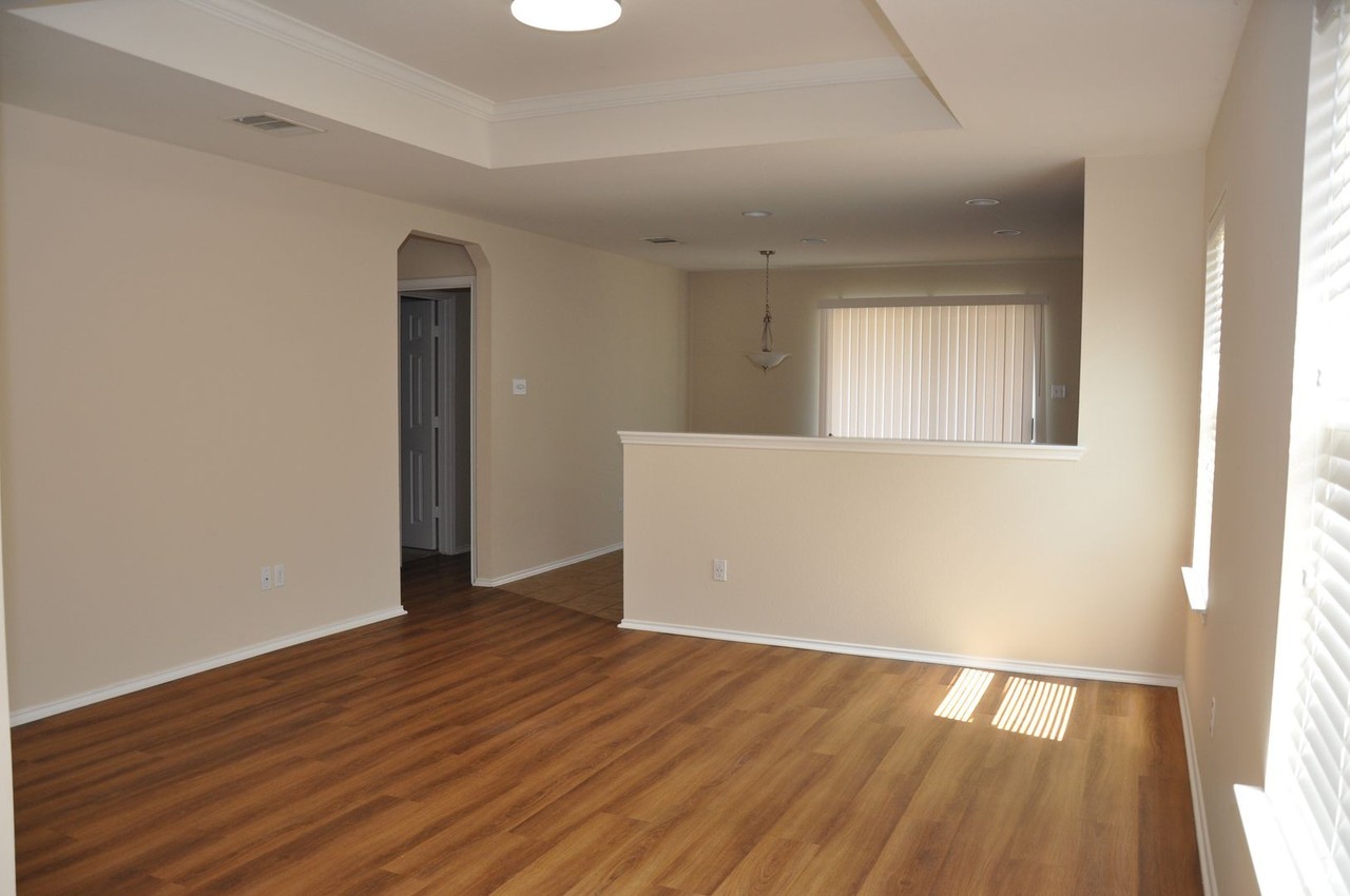 13501 Moura Cv - Photo 3 of 16