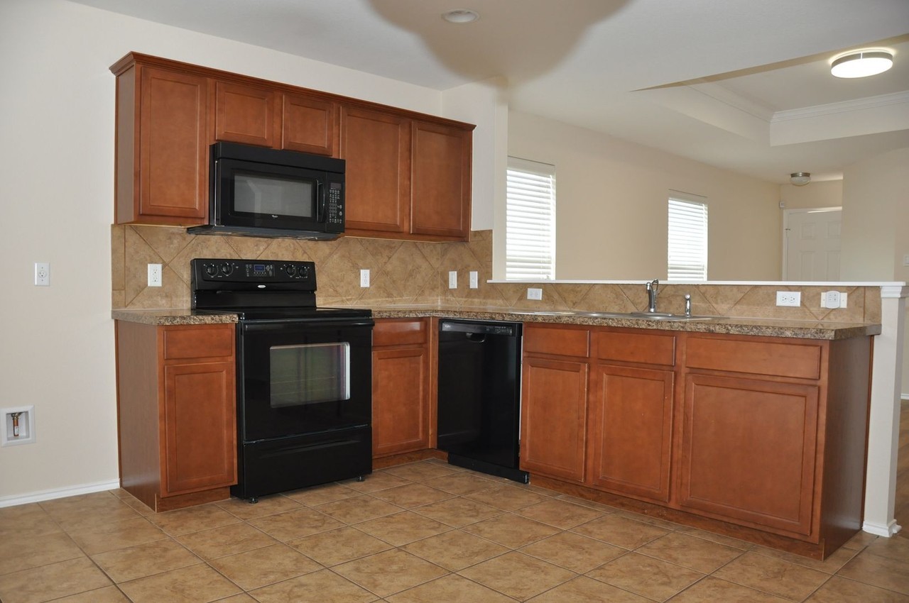 13501 Moura Cv - Photo 5 of 16