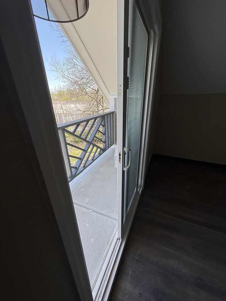 25 S Tuxedo - Photo 5 of 11