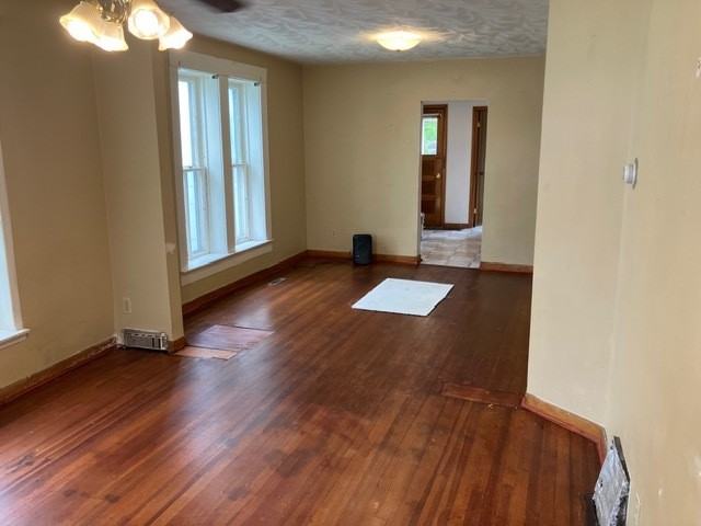 4 Plex - Photo 4 of 8