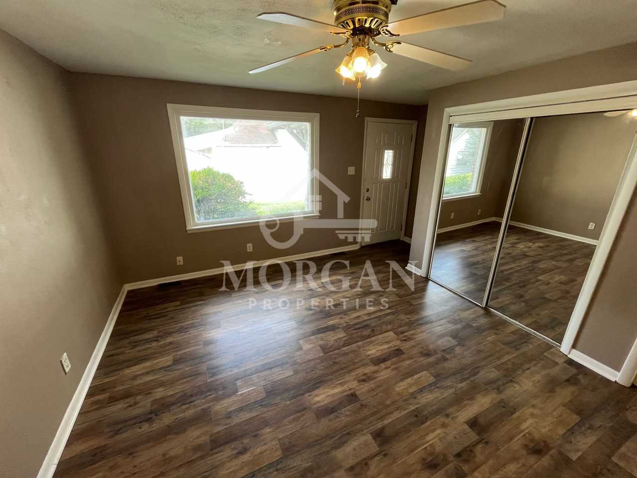 509 RUDDLE AVE - Photo 2 of 6
