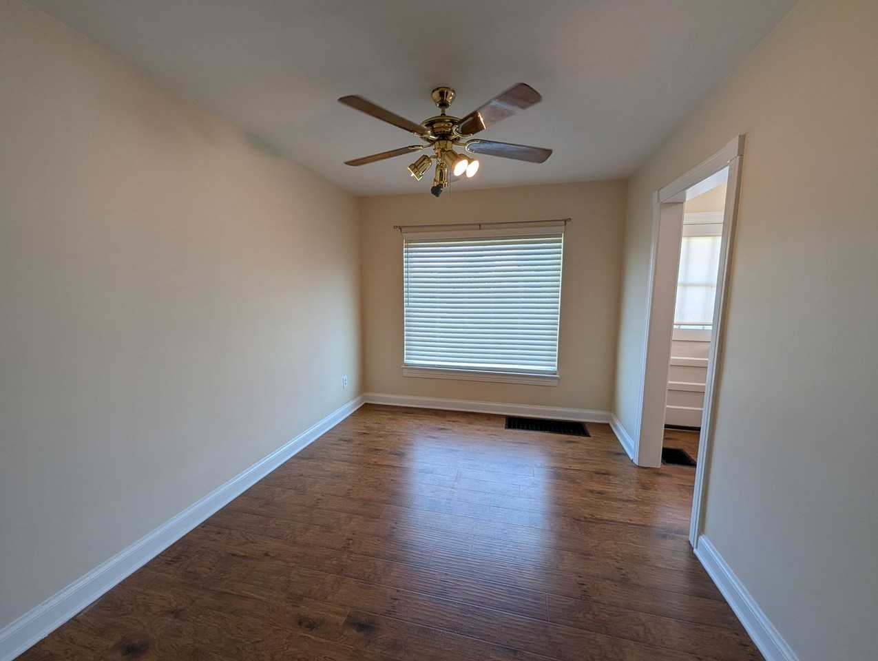 3011 Kent Rd - Photo 3 of 10
