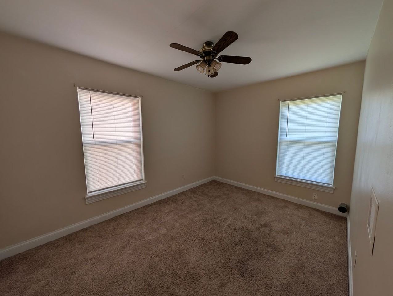 3011 Kent Rd - Photo 5 of 10