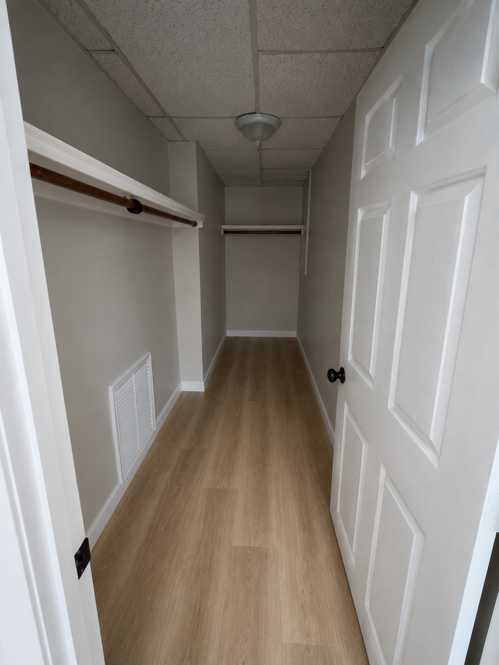 351 Montaup Street - Photo 5 of 7