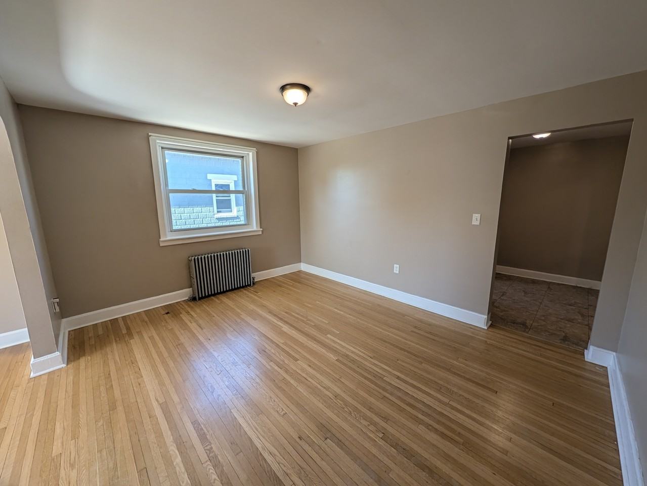 Cottage Apartments - Photo 6 of 27