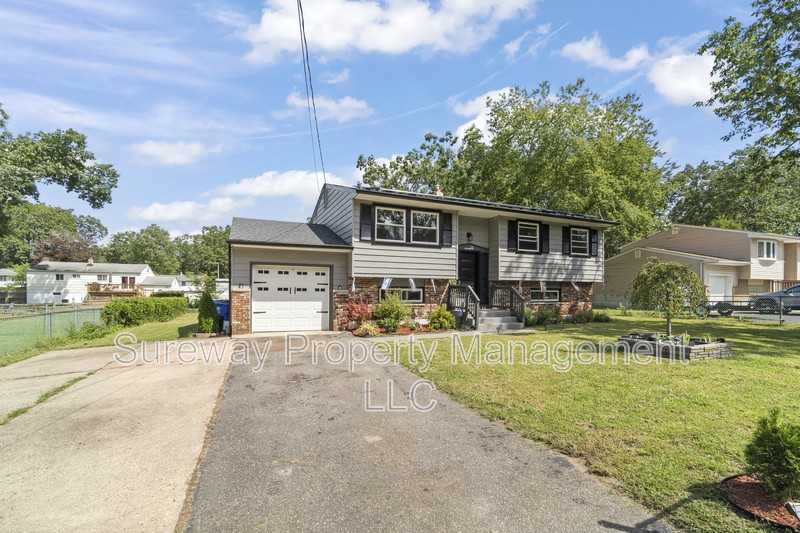 211 California Trl - Photo 2 of 25
