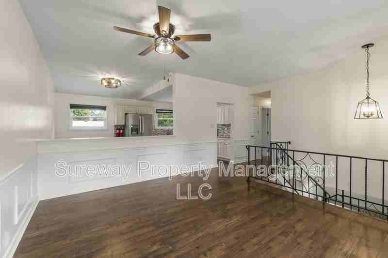 211 California Trl - Photo 5 of 25