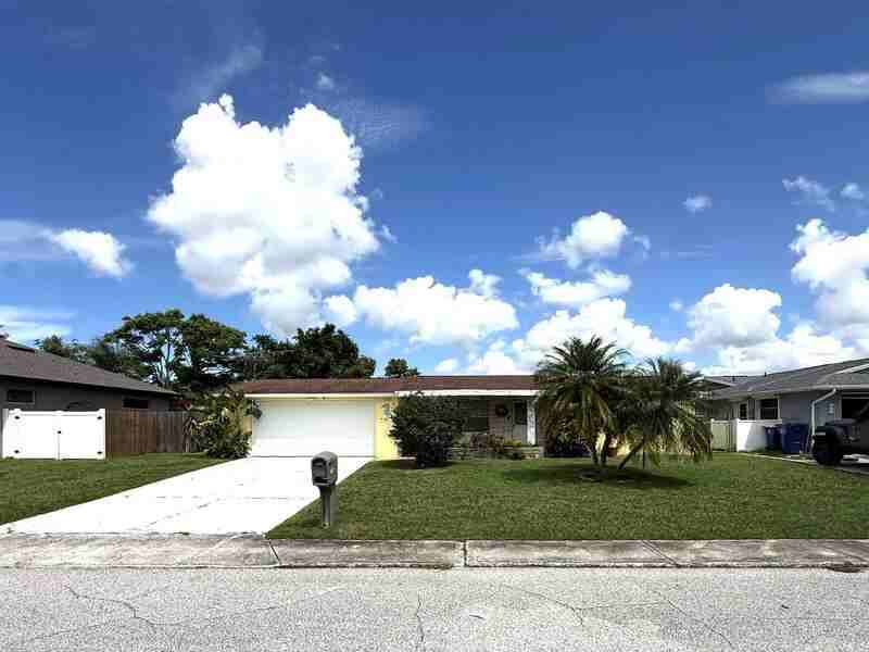 5239 Eagle Dr - Photo 3 of 50