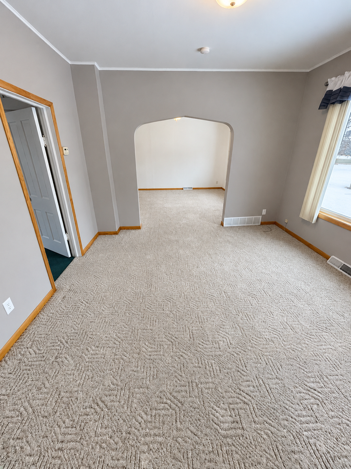 401 E Front St - Photo 5 of 32