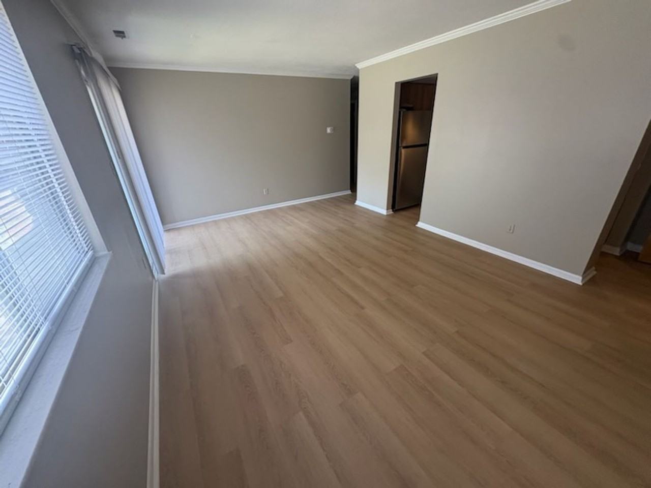 Giant Oaks Apartments - Photo 2 of 7