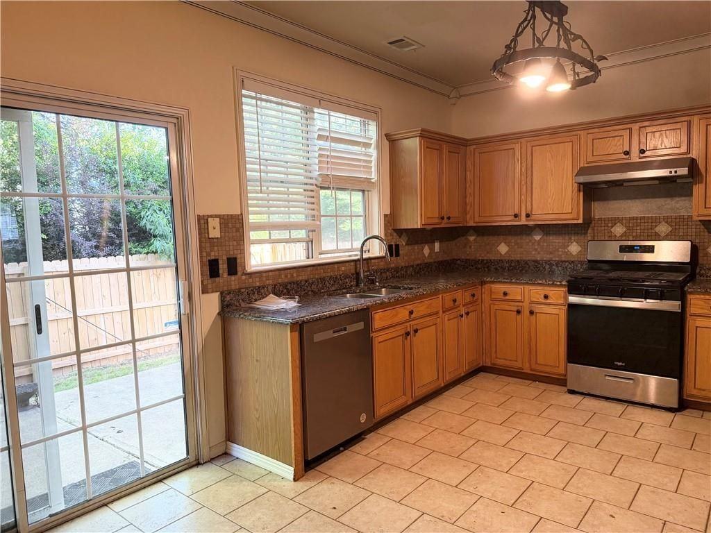 6460 Whirlaway Dr - Photo 5 of 22