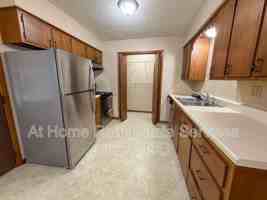 featured image of 1911 Bellerive Dr