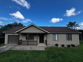 featured image of 162 E Hillview Dr