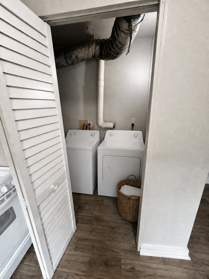 Manslick Apartments - Photo 5 of 12