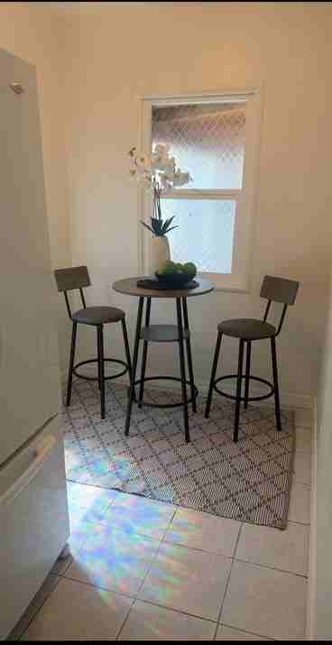 1361 Locust St - Photo 6 of 7