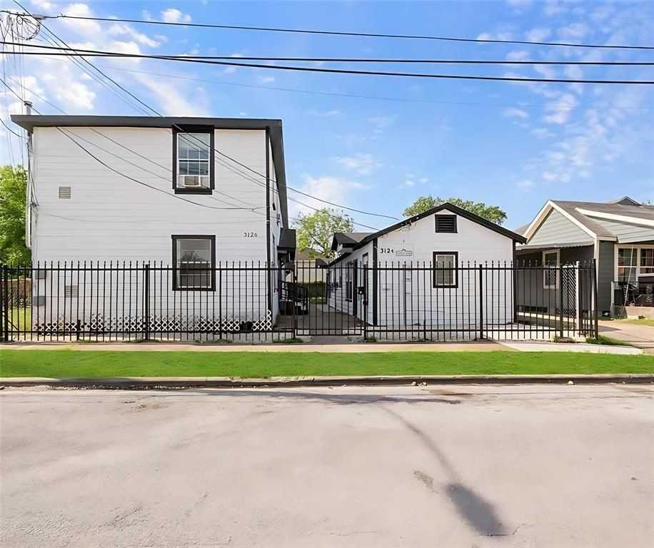 3126 Webster St ##9 - Photo 2 of 13