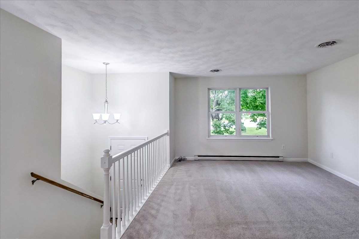 303 Luther Dr - Photo 3 of 7