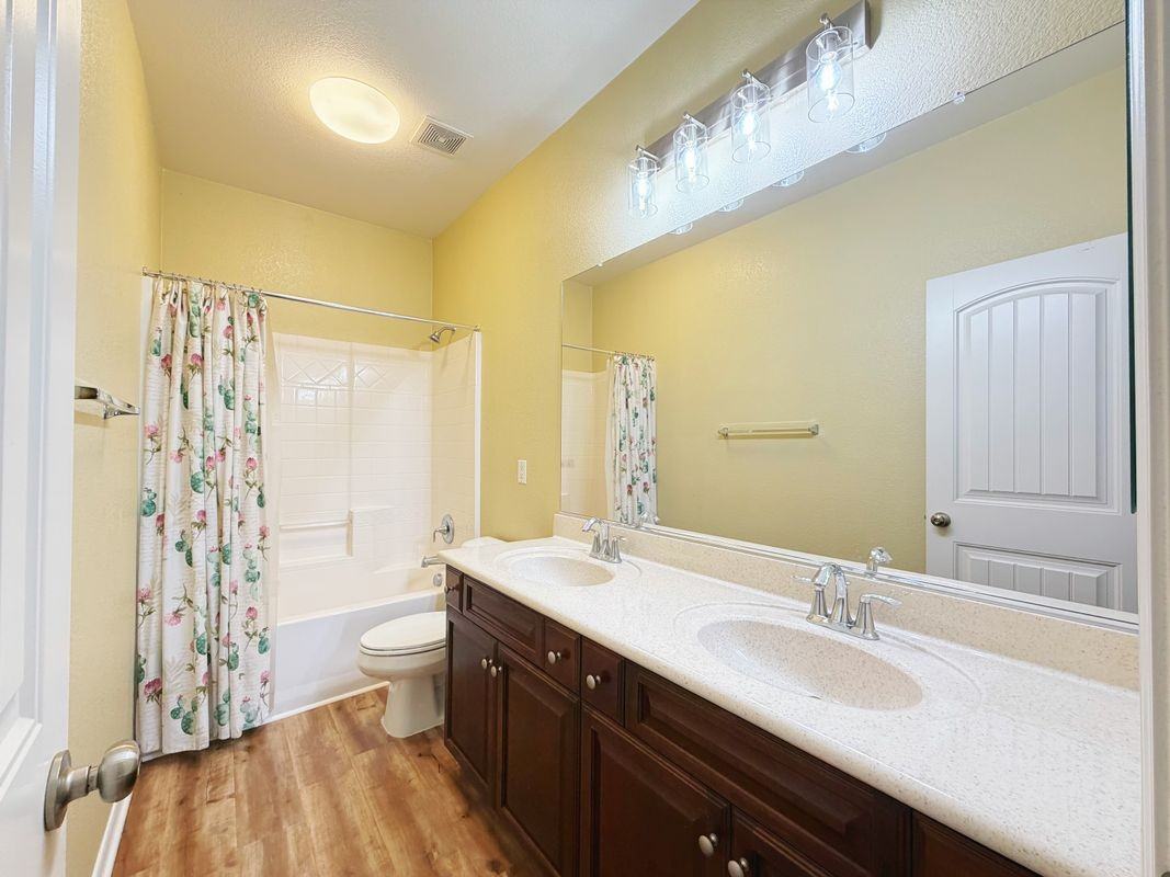 5073 Snowberry Dr - Photo 3 of 9