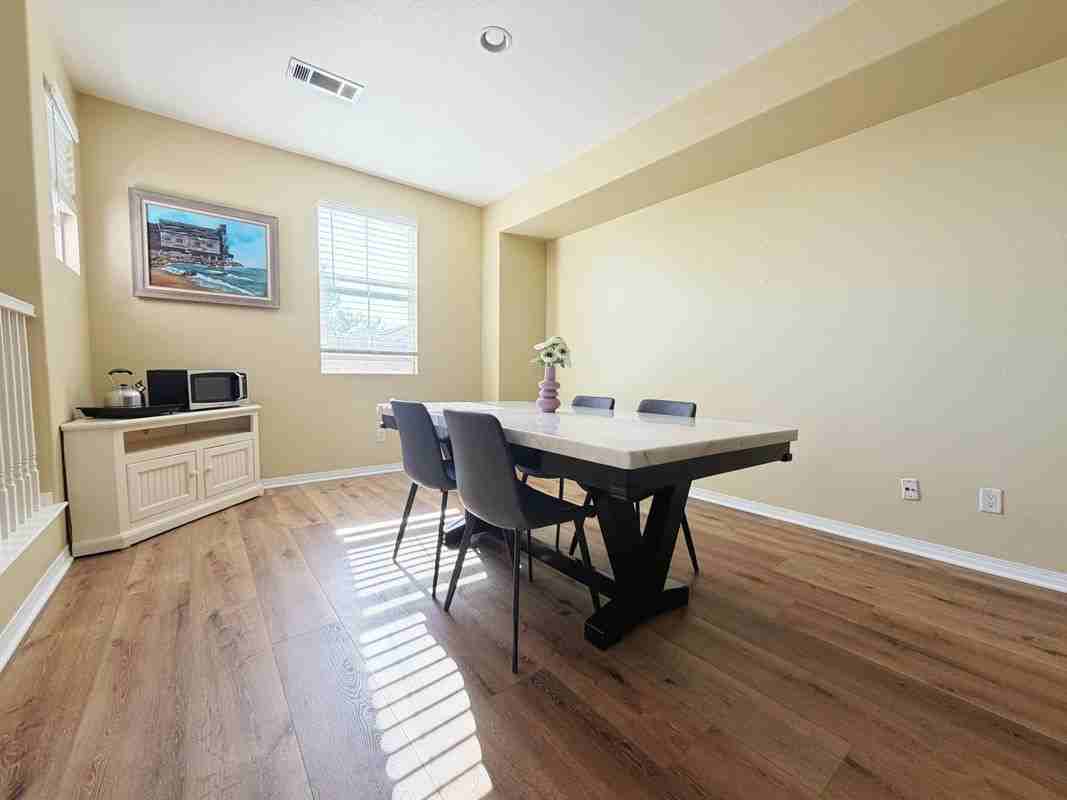 5073 Snowberry Dr - Photo 5 of 9