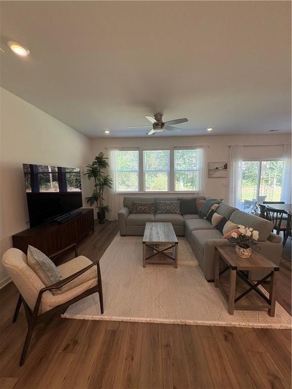 2833 Habibi Ct - Photo 3 of 26
