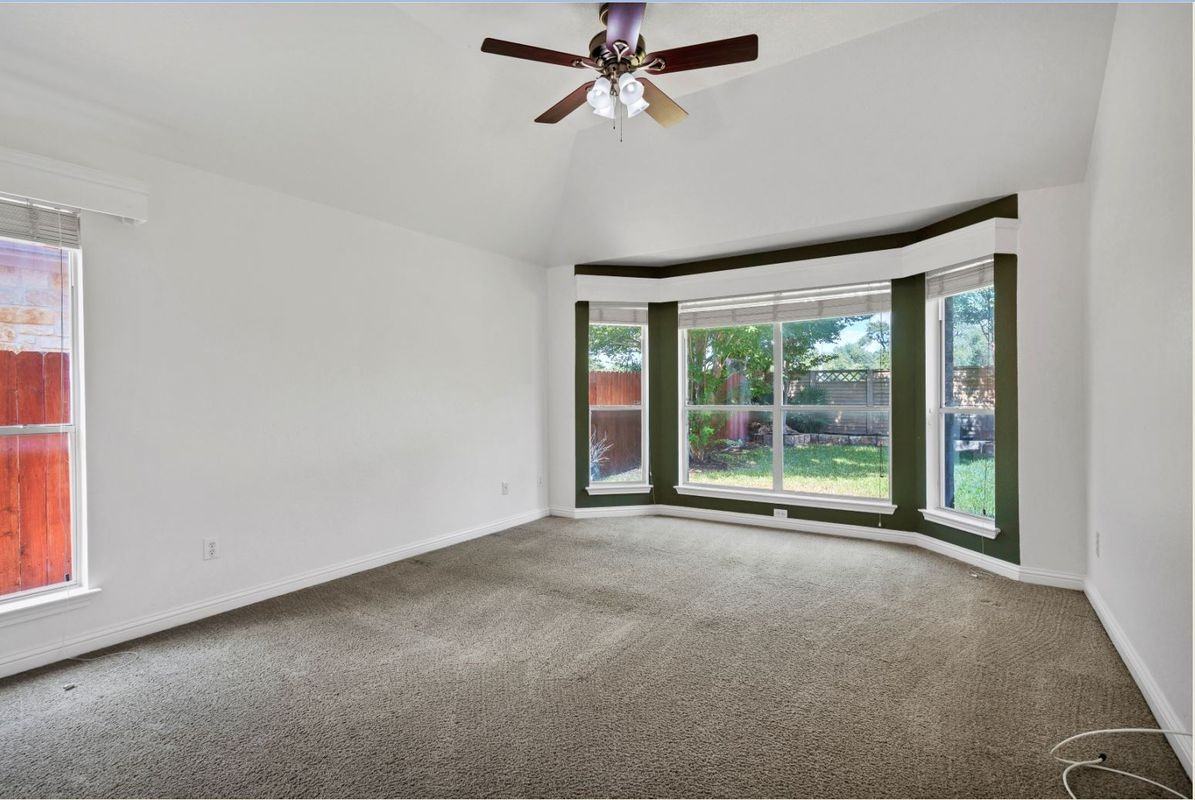 2811 Checker Dr - Photo 3 of 30