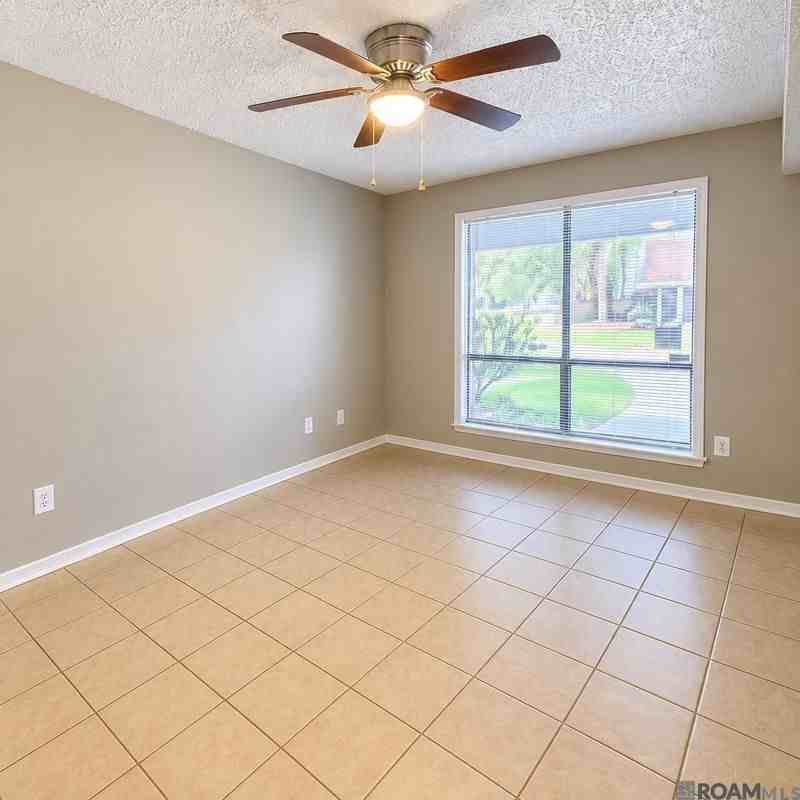 1314 Sharlo Ave - Photo 5 of 19
