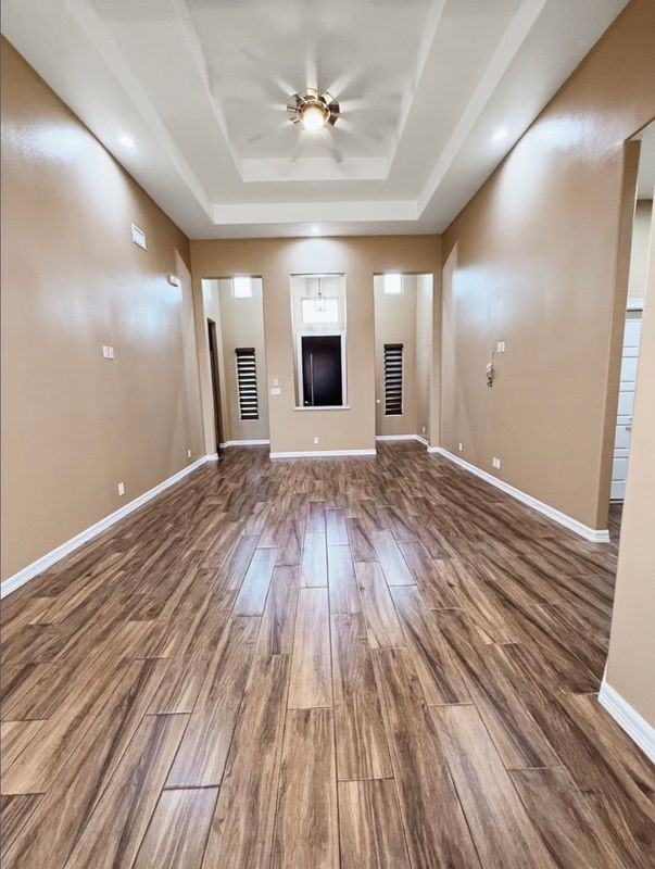 1934 Castillo St - Photo 2 of 10