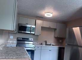 featured image of 2628 Gifford Ave ##C