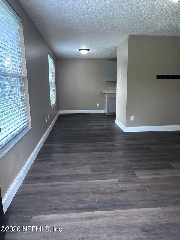 2628 Gifford Ave ##C - Photo 7 of 7