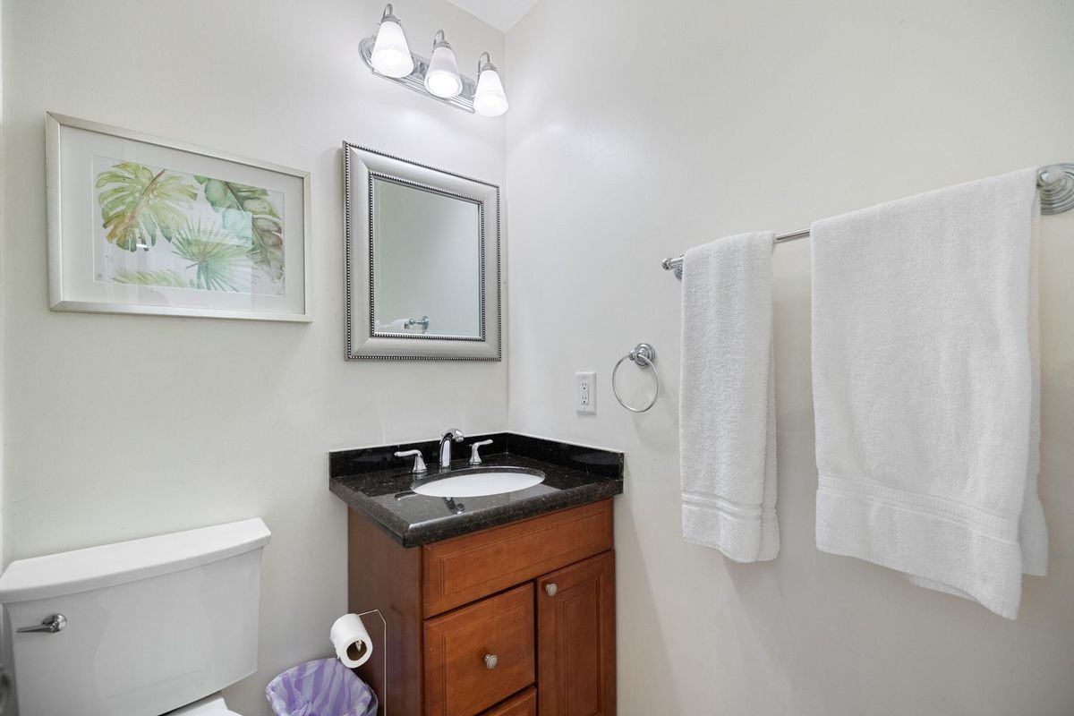 3211 Seaward Dr - Photo 6 of 16