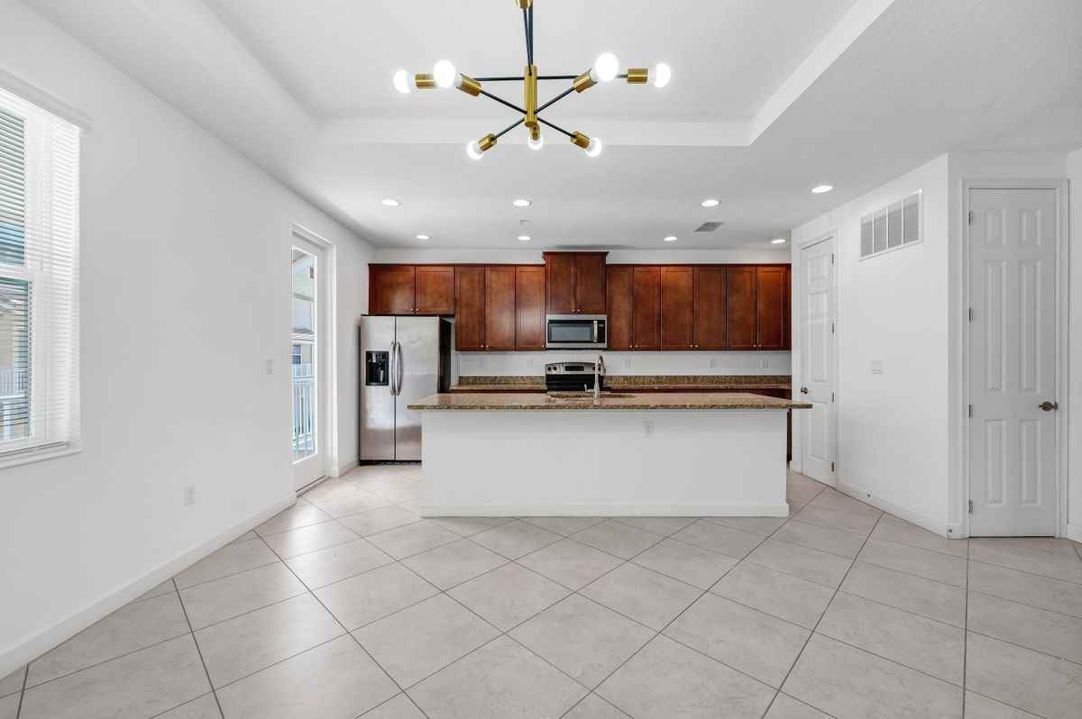 763 Greybull Run - Photo 5 of 38