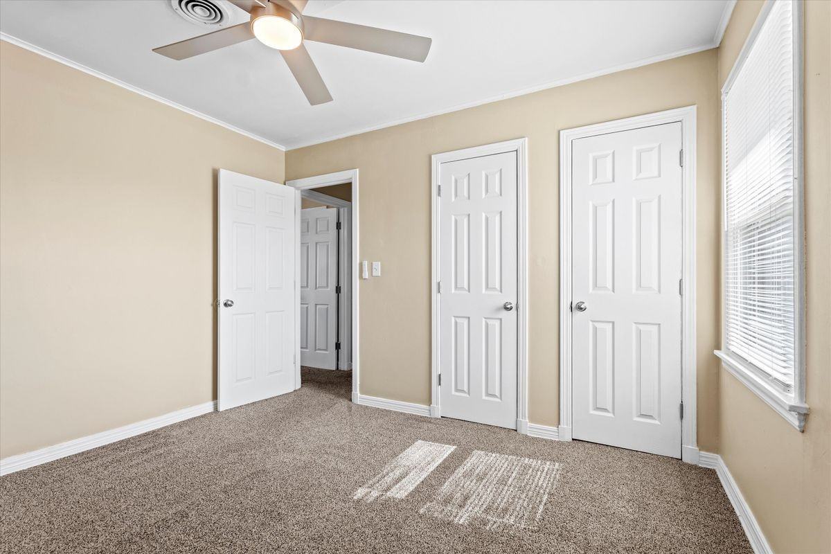 1216 College Ave - Photo 5 of 7