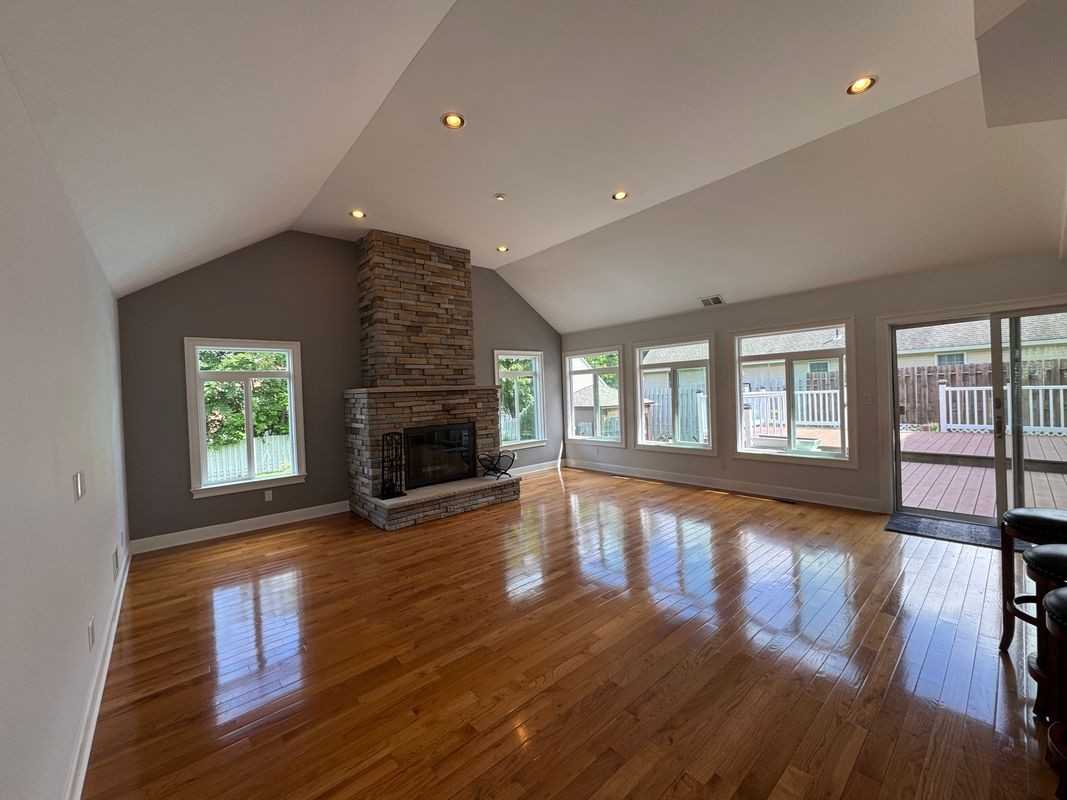 60 Belleview Ave ##1 - Photo 3 of 19