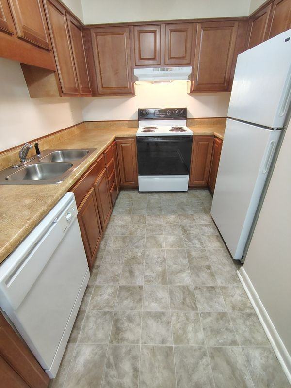 600 Reusens Rd ##111 - Photo 5 of 15